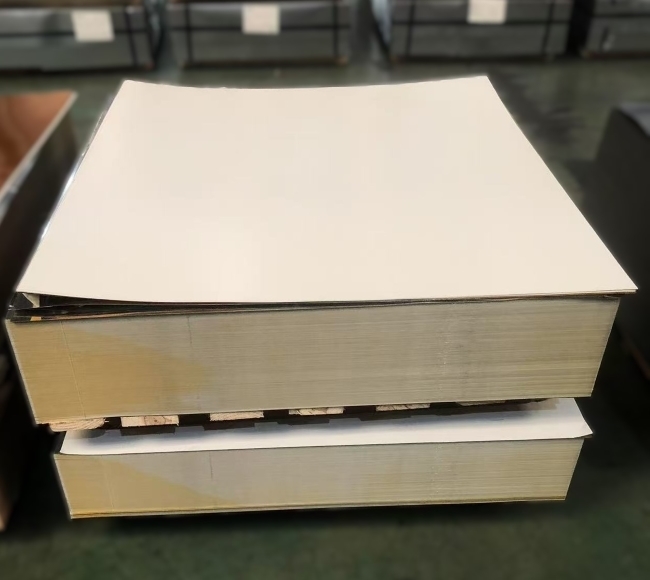 แผ่นเหล็กวิลาดพิมพ์ลายสีขาว SPTE คุณภาพสูงสำหรับบรรจุภัณฑ์อาหารและเครื่องดื่ม